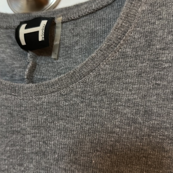 H by BORDEAUX Nordstrom grey ribbed tee short sleeve soft SMALL GUC - Picture 2 of 6